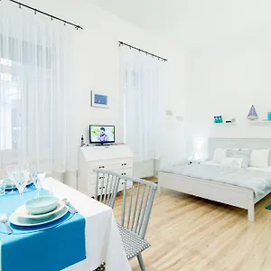 Blue Danube Studio Apartman Budapest